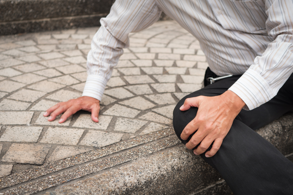 San Diego slip and fall accident scene near commercial property